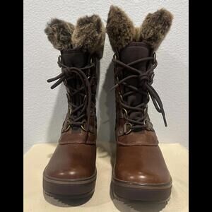 New UGG Australia Brynn Leather Shearling Winter Boots Women's 6 or Youth 4.5